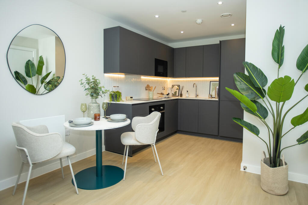 Main image of property: Alloway Courtyard, Weldale Street, Reading