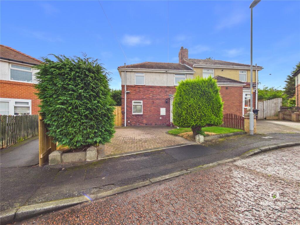 Main image of property: The Crescent, Whickham, Newcastle upon Tyne, Tyne and Wear, NE16