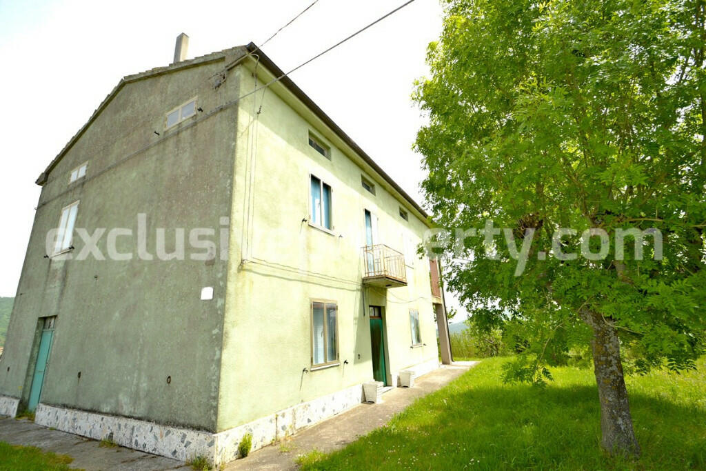 Main image of property: Roccaspinalveti, Chieti, Abruzzo