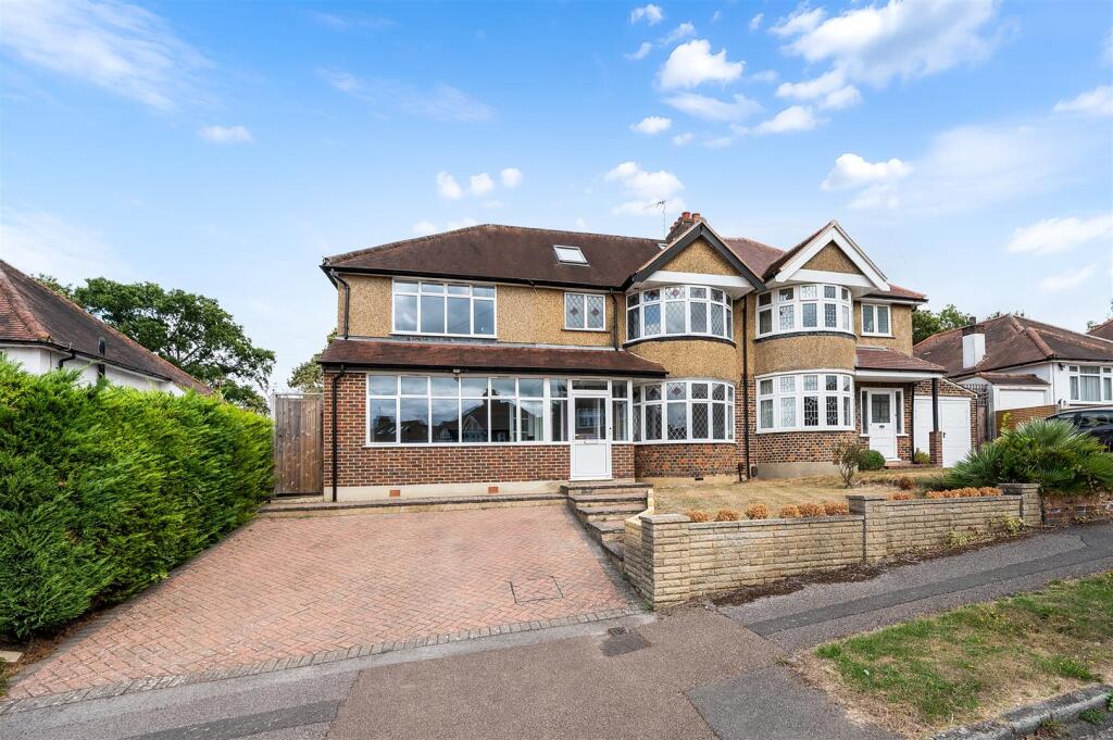 Main image of property: Commonfield Road, Banstead