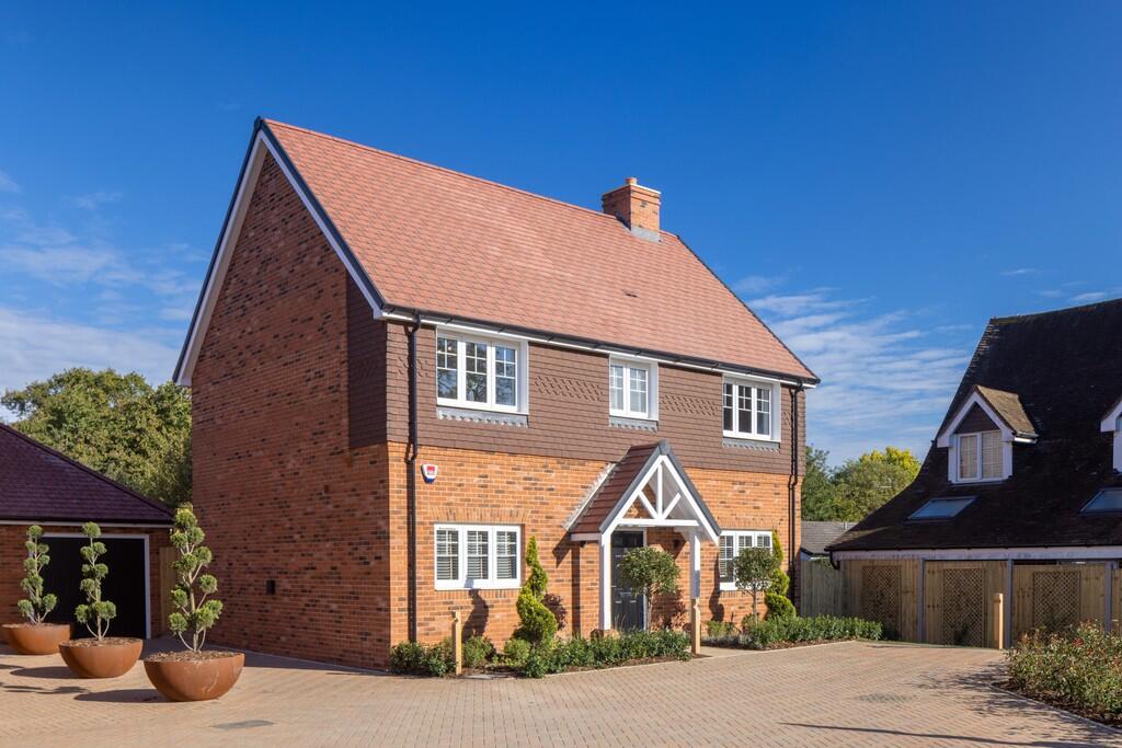 Main image of property: West Street,
Farnham,
GU9 7AS