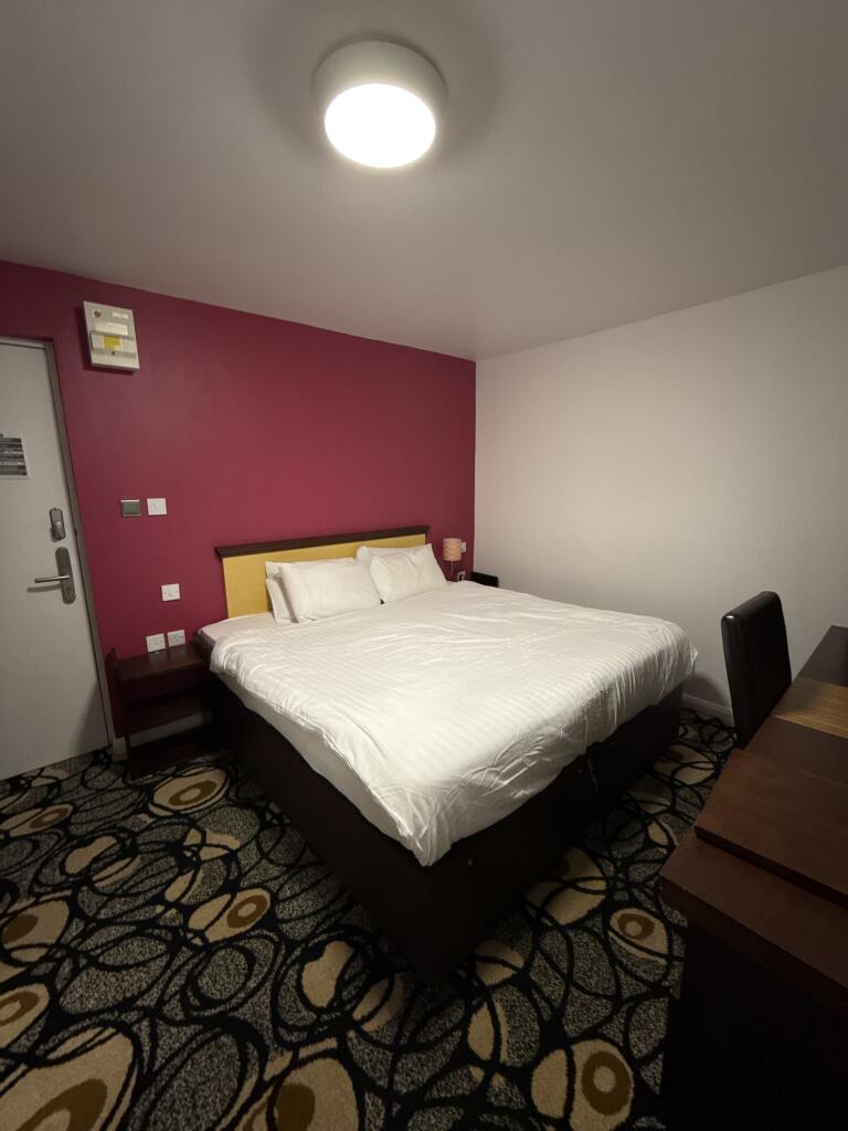 Main image of property: Room 213, SimplyStay Lincoln Road, Skegness, Lincolnshire, PE25 2EA