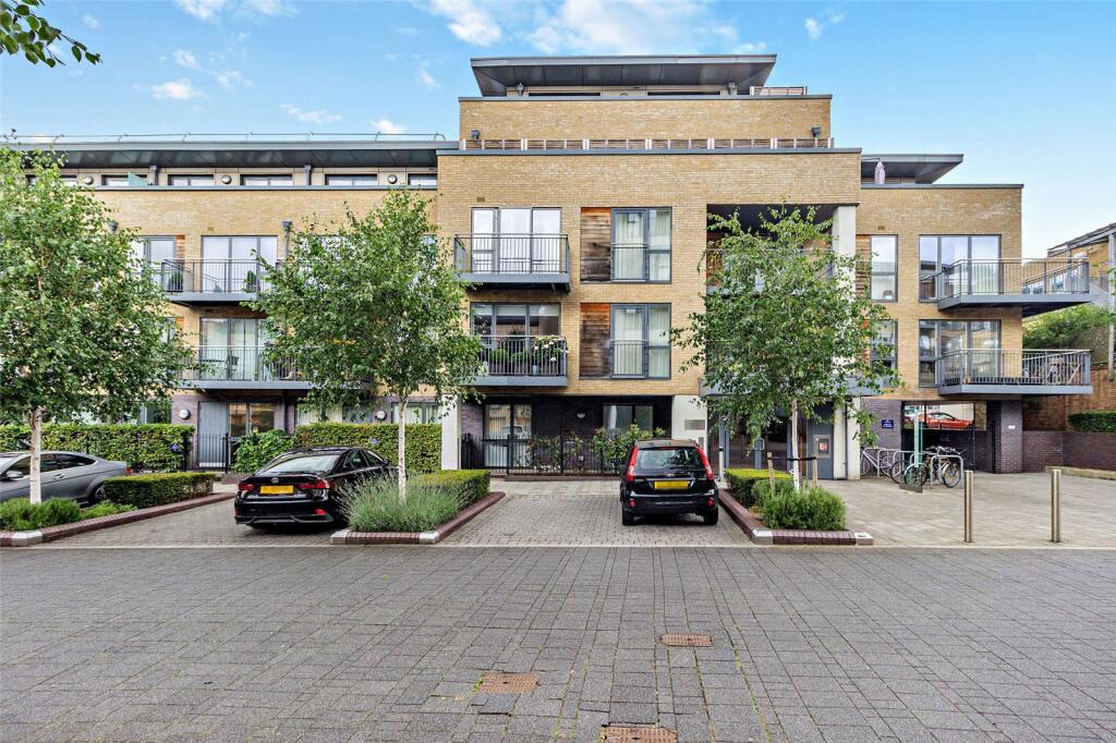 Main image of property: Newton Court, Kingsley Walk, Cambridge, CB5