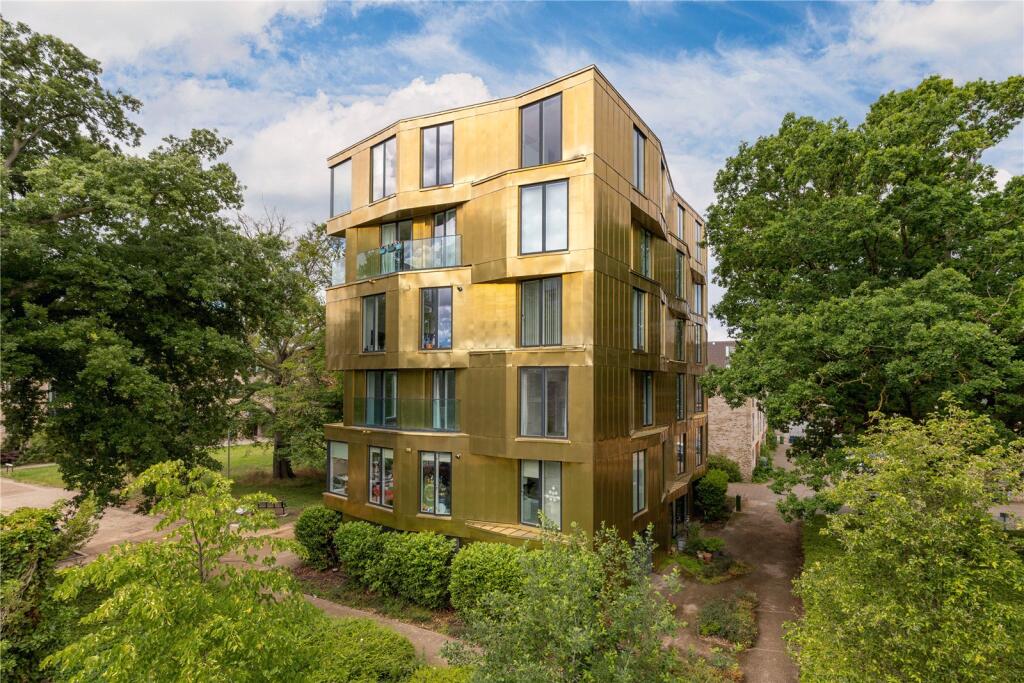 Main image of property: Aberdeen Square, Cambridge, Cambridgeshire, CB2