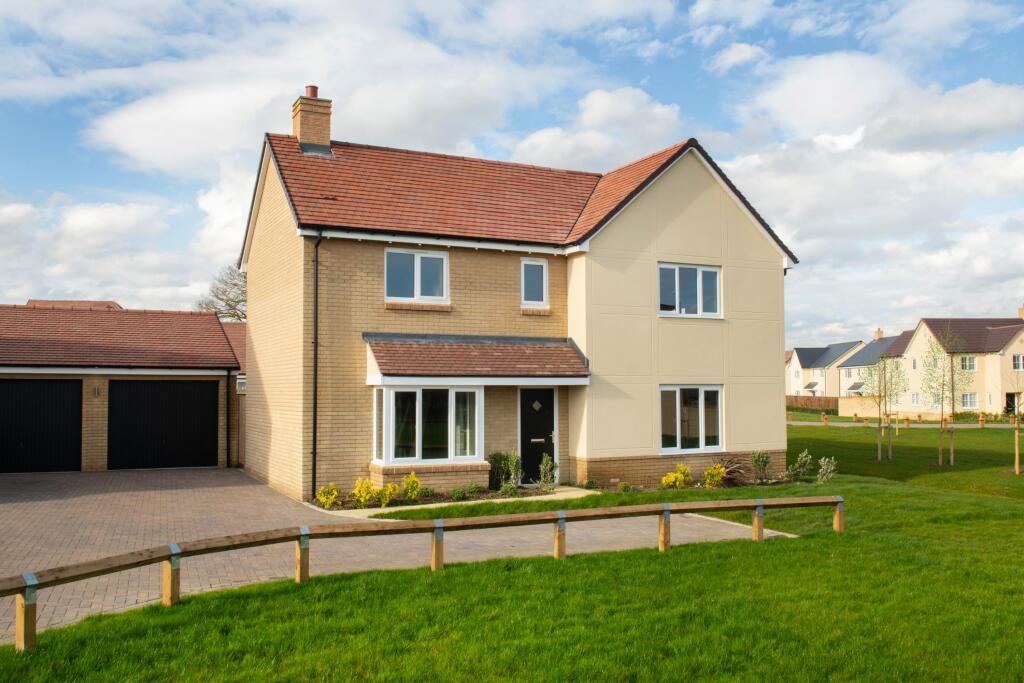 Main image of property: Stortford Road,
Dunmow,
CM6 1WY