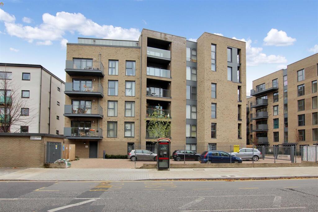 Main image of property: Green Lanes Walk, London N4