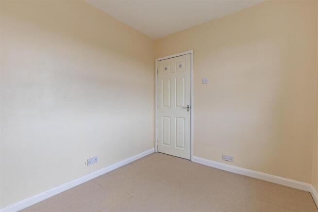 Bedroom 3-2.jpg