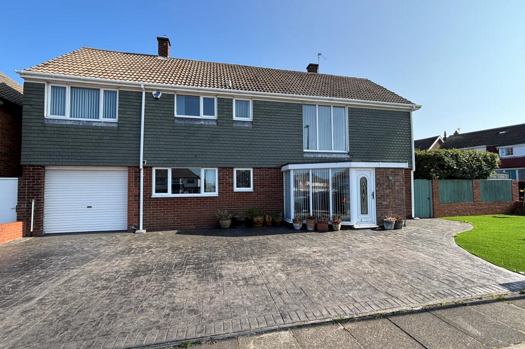Main image of property: Beach Road,
Tynemouth, Tyne & Wear,
NE30 2QT