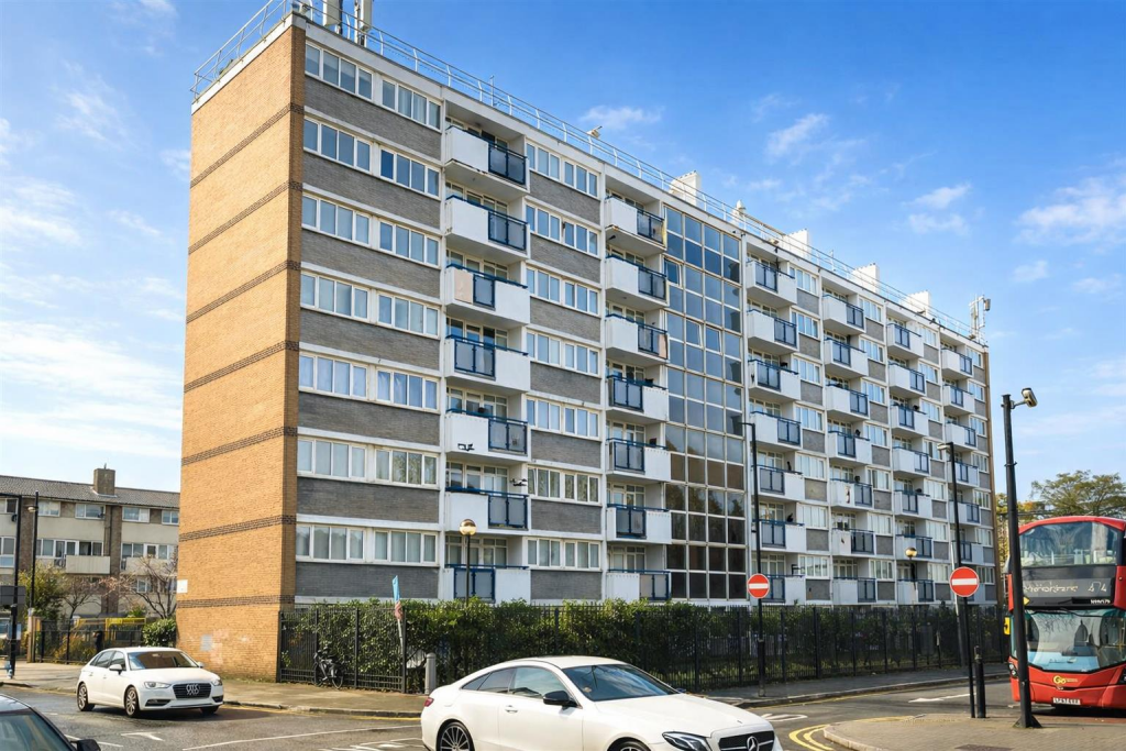 Main image of property: Canning Town, London E16