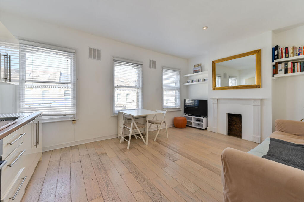Main image of property: Beauchamp Road, Battersea, London, SW11
