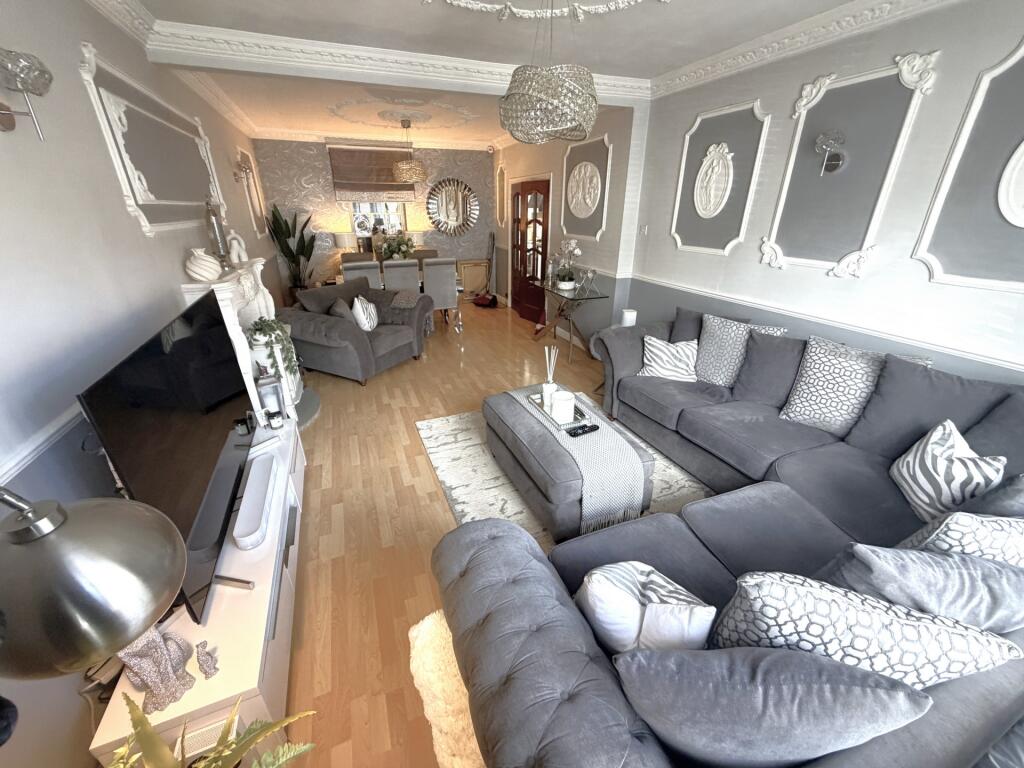 Main image of property: Lonsdale Avenue, East Ham, E6