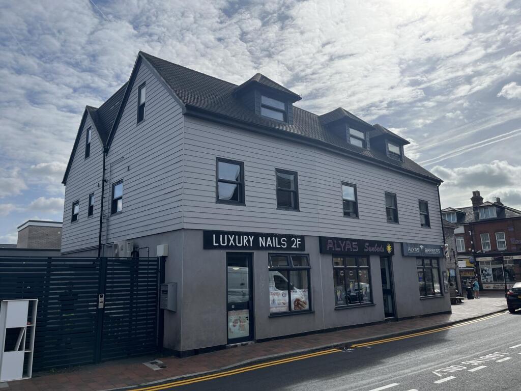 Main image of property: Flat 4 2G Holborough Road, Snodland, Kent