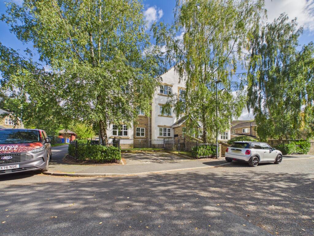 Main image of property: Waters Reach, Mossley, Ashton-under-Lyne, Greater Manchester, OL5