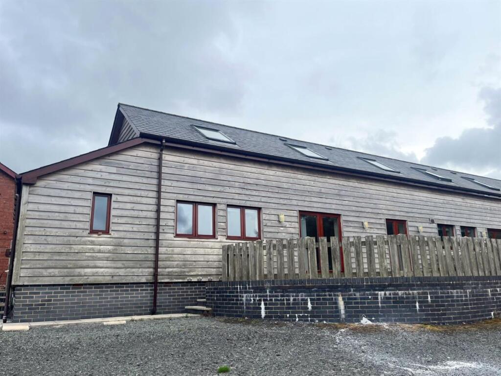 Main image of property: Llandinam