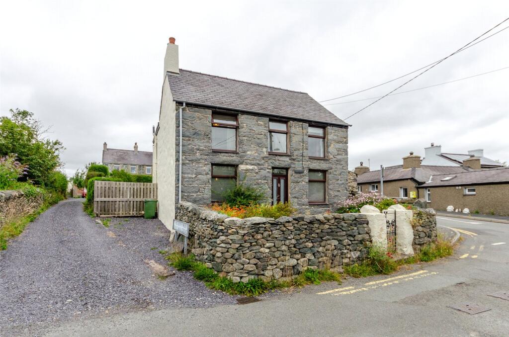 Main image of property: Penisarwaun, Caernarfon, Gwynedd, LL55