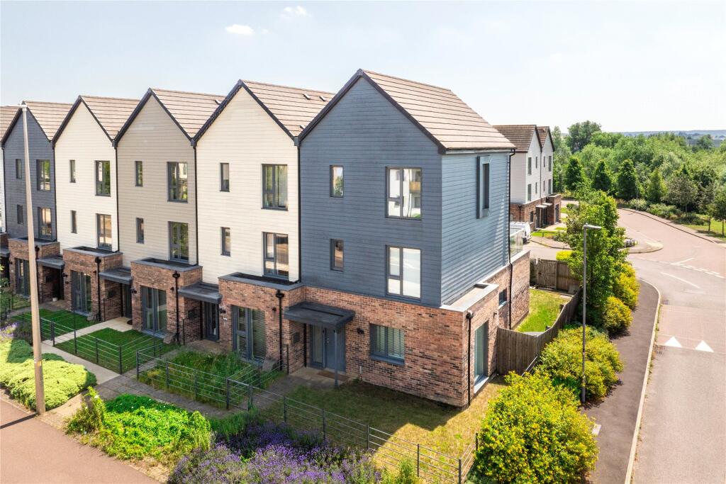 Main image of property: Countess Way, Broughton, Milton Keynes, Buckinghamshire, MK10