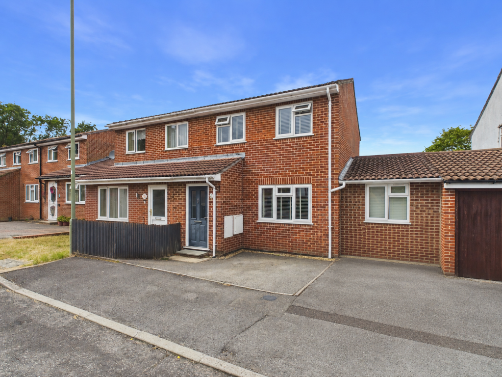 Main image of property: Mathias Walk, Basingstoke, RG22 4BZ