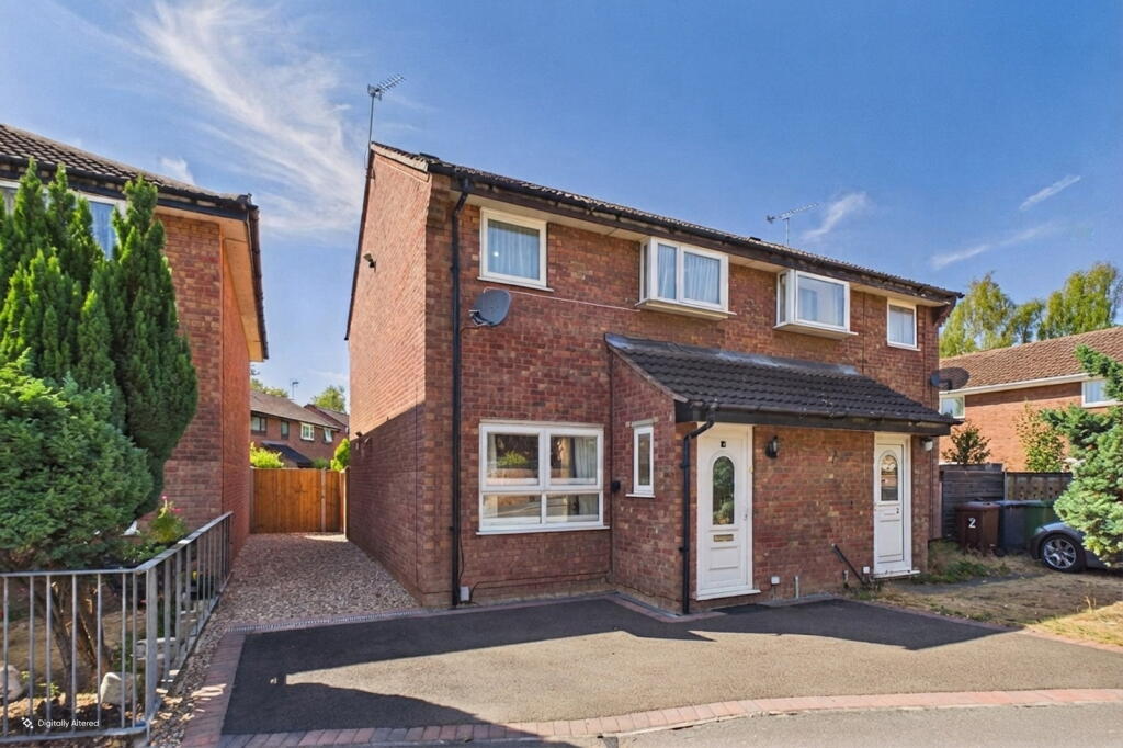 Main image of property: 4 Lindholme Road, Lincoln, LN6 3RQ