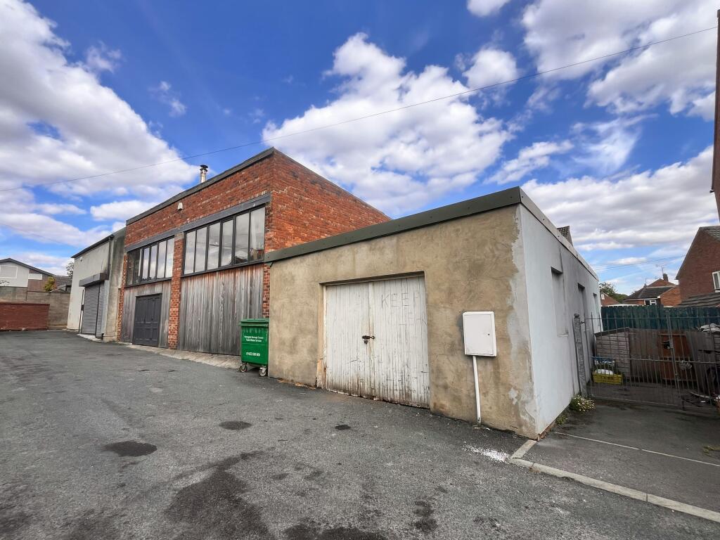 Main image of property: Workshop/Garage 32 Back Regent Place, Starbeck, Harrogate, HG1 4QP