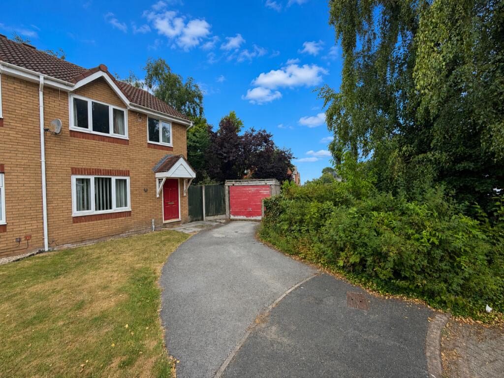Main image of property: Cleeves Close, Warrington WA1 2JH