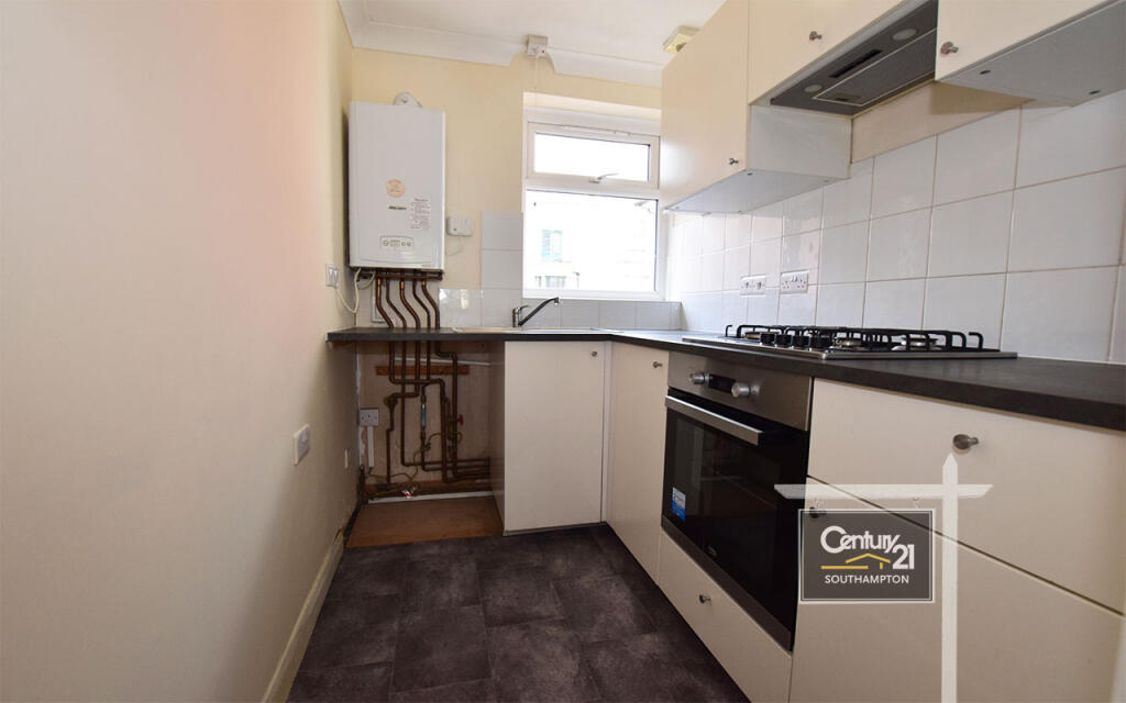 Main image of property: |Ref: R199678|, Cranbury Avenue, Southampton, SO14 0LQ