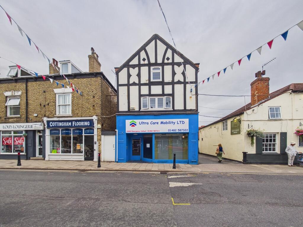 Main image of property: 154 Hallgate, Cottingham, East Riding Of Yorkshire, HU16 4BD