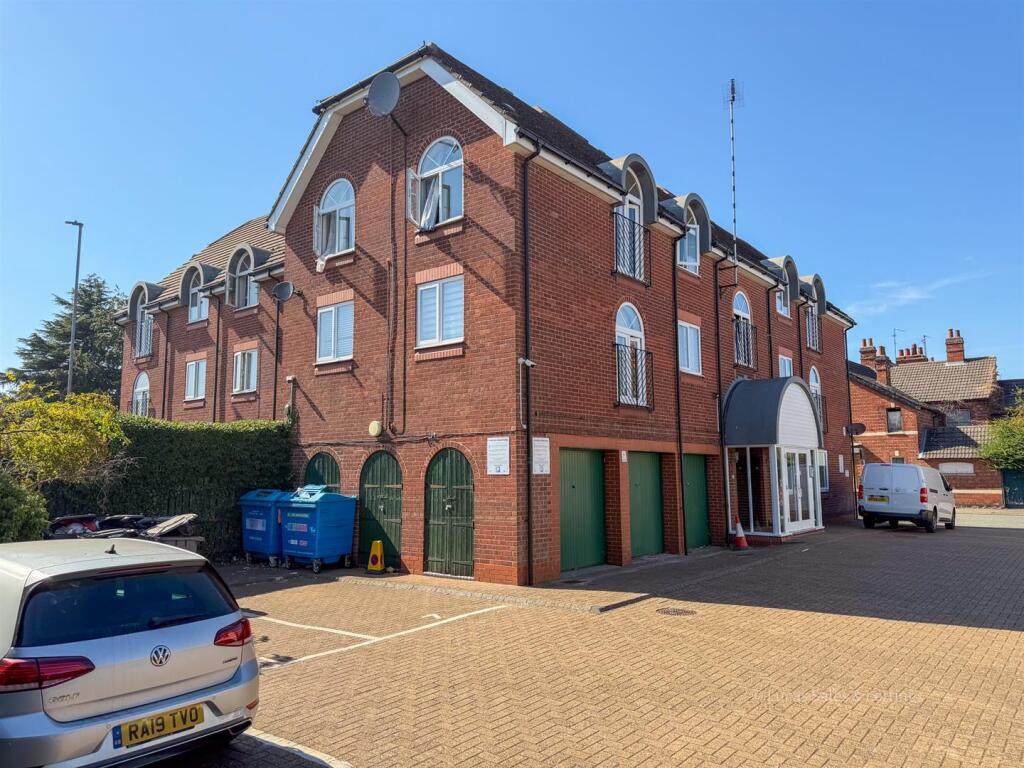 Main image of property: Lindsay Street, Kettering