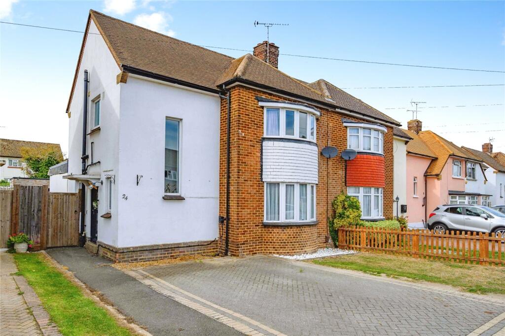 Main image of property: Beecroft Way, Dunstable, Bedfordshire, LU6