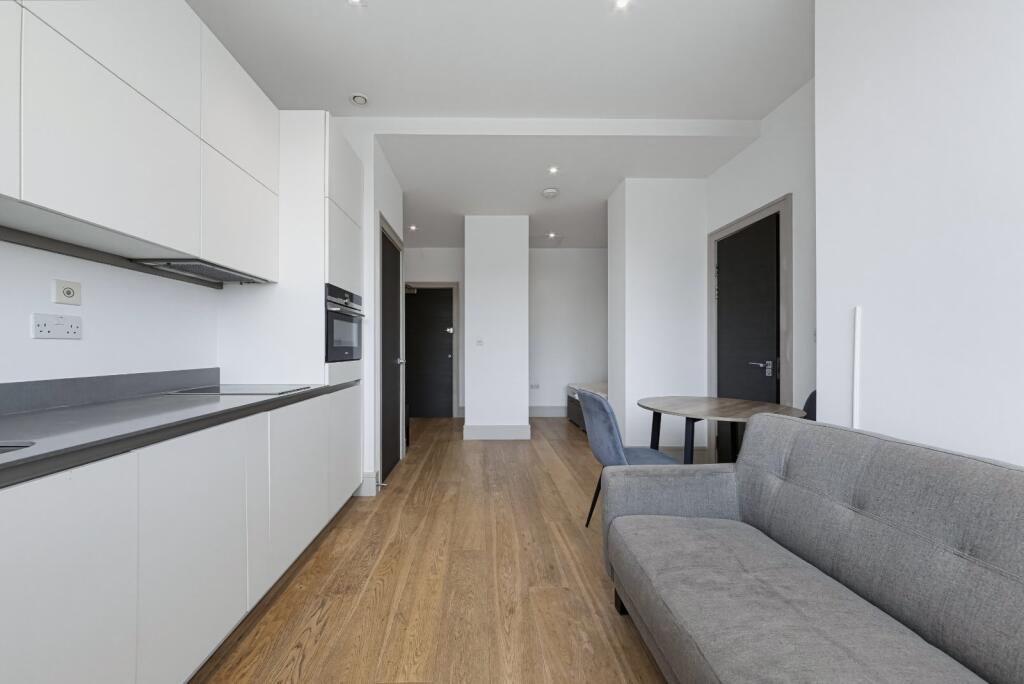 Main image of property: Philpot Street, London, E1