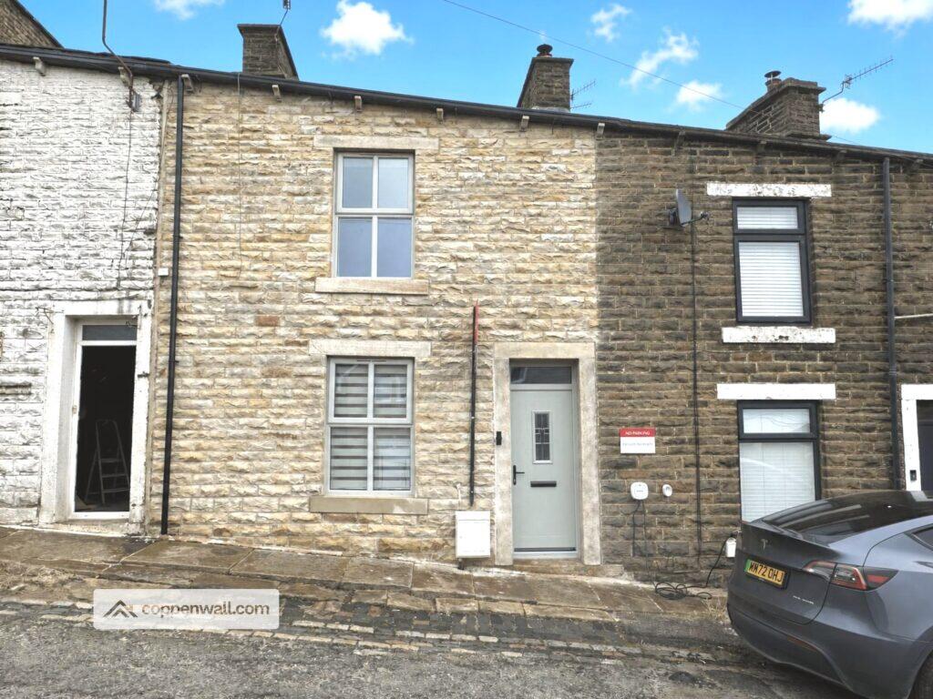 Main image of property: Weir Lane, Weir, Rossendale