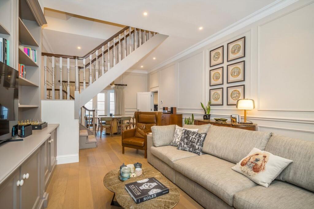 Main image of property: Queens Gate Mews, South Kensington
