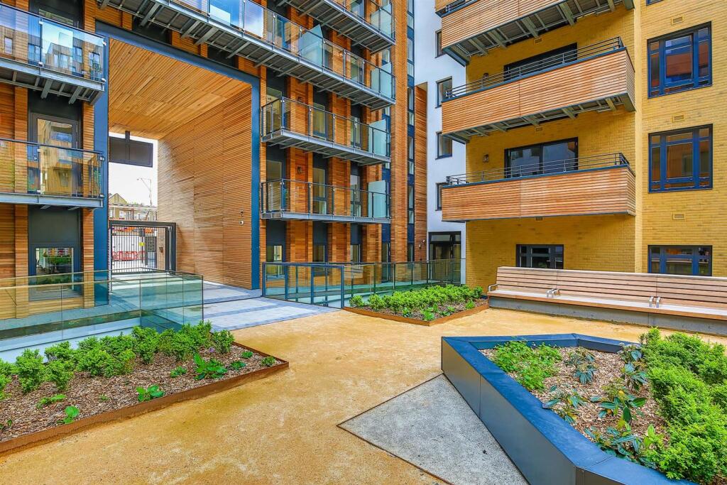 Main image of property: City Wharf, Hoxton, London N1