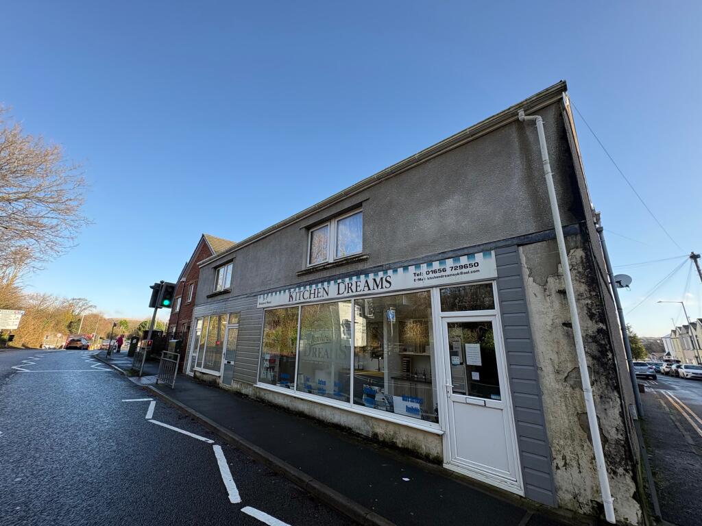 Main image of property: Flat 1, 5-7 Bridgend Road, Aberkenfig, Bridgend