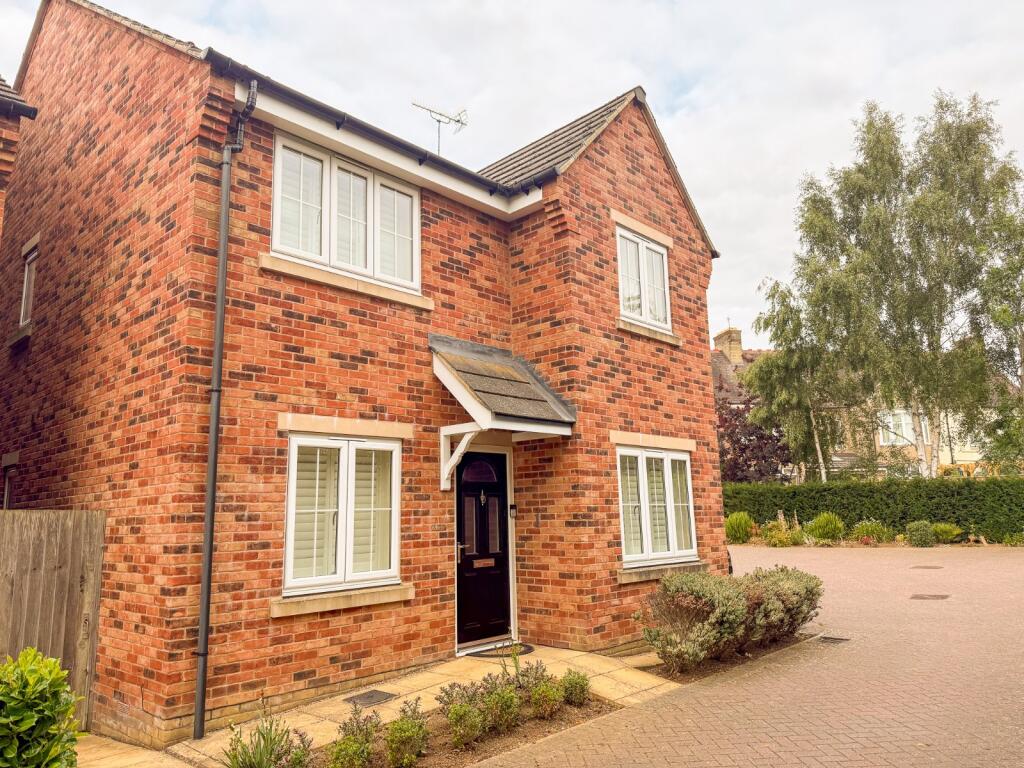 Main image of property: Harrowden Gardens, Wellingborough, Northamptonshire, NN8