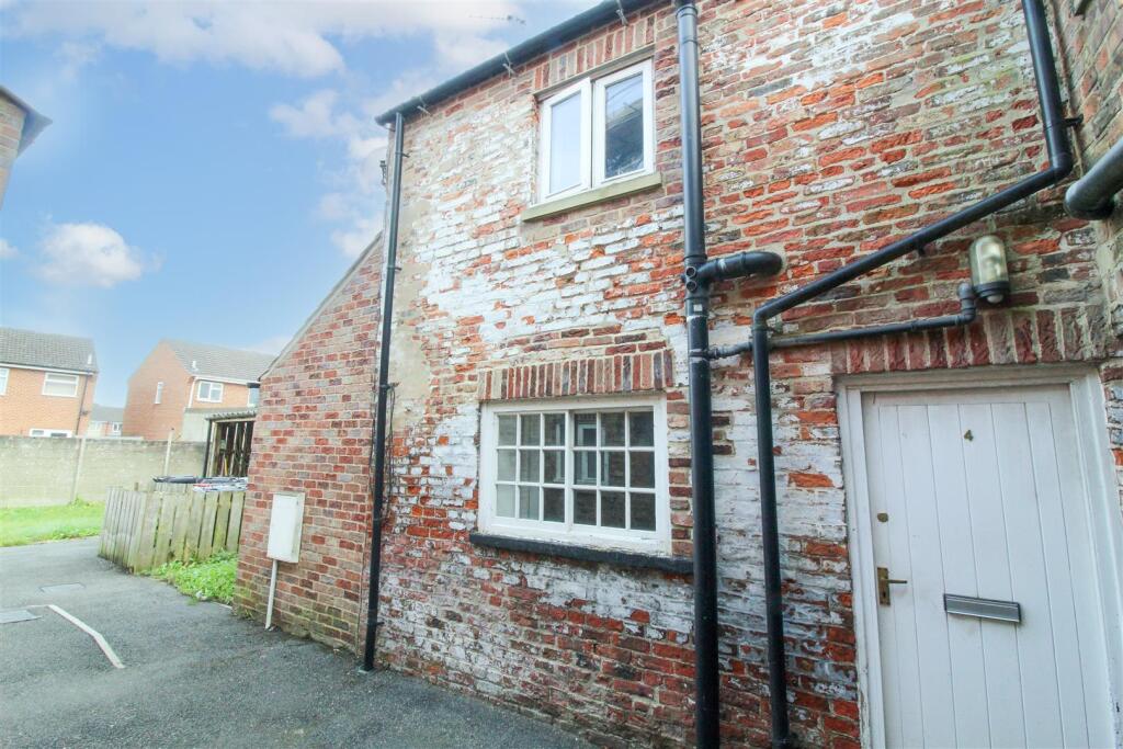 Main image of property: Bondgate, Ripon