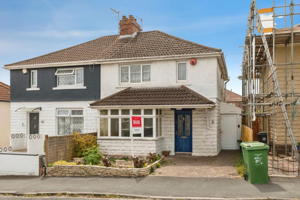 Main image of property: Valley Road, Bristol, Somerset, BS13