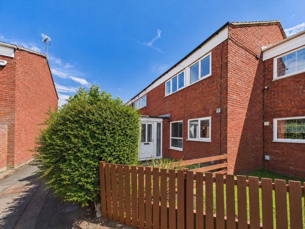 Main image of property: Elm Park Close, Houghton Regis