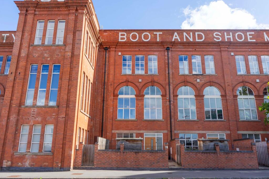 Main image of property: Wheatsheaf Way, Knighton Fields, Leicester