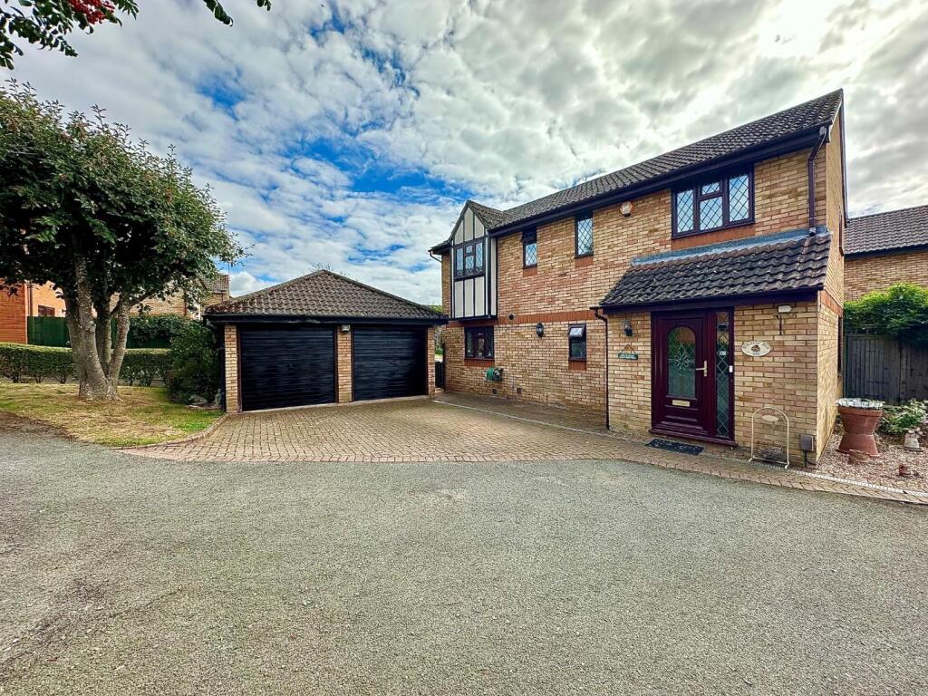 Main image of property: Bank View, East Hunsbury, Northampton NN4