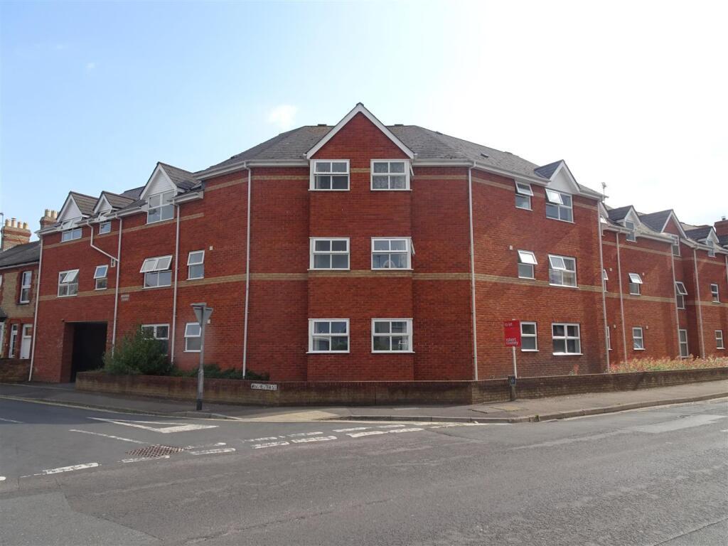 Main image of property: Winchester Street