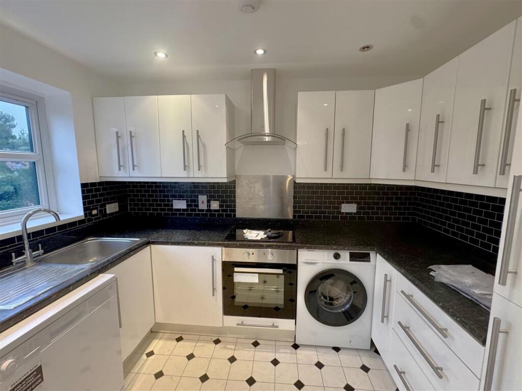 Main image of property: The Ridgeway, North Chingford, E4