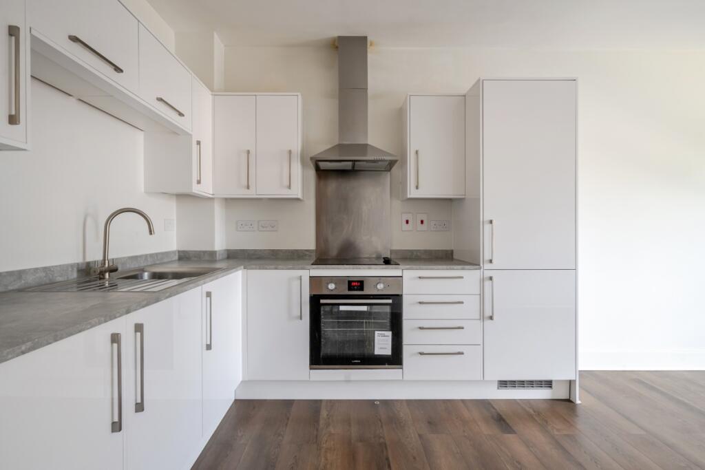 Main image of property: 6 Union Place, Bartholomew Street Newbury RG14