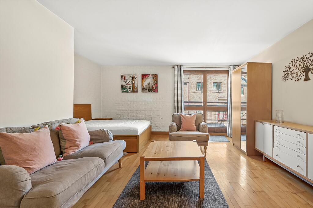 Main image of property: 8 New Crane Place, London E1W