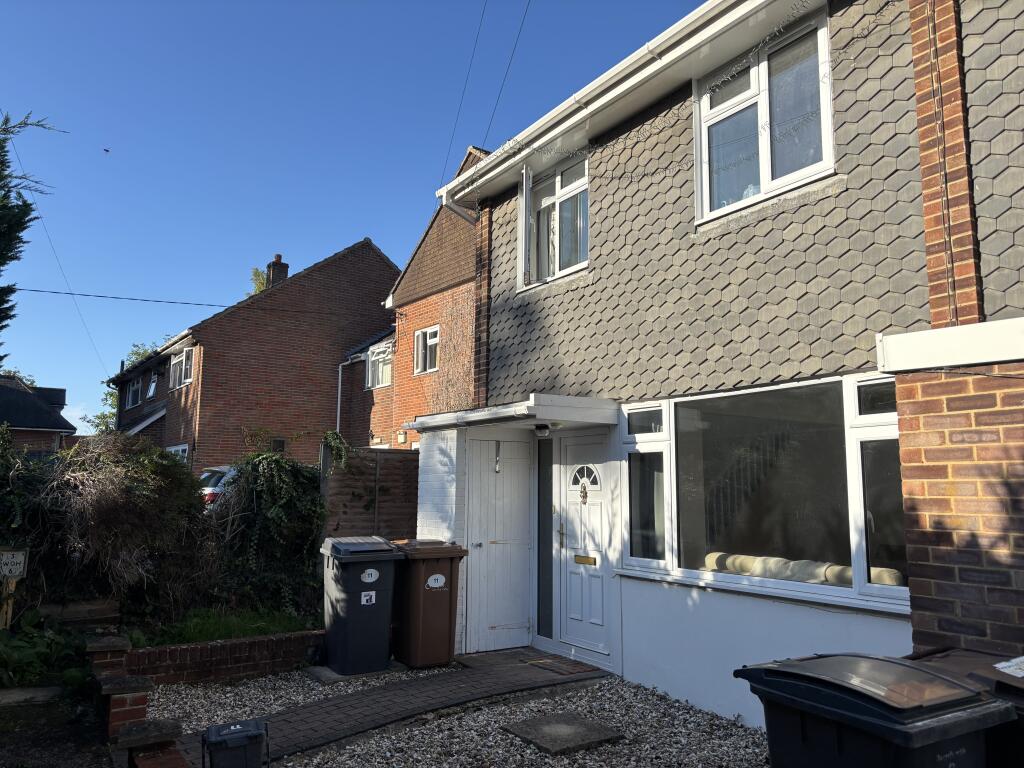 Main image of property: 11 Lodge Close,Andover,SP10
