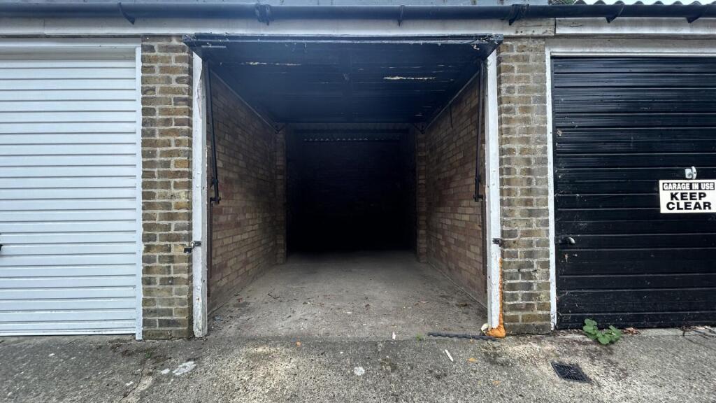 Main image of property: r/o Garage 8 Barnstaple Road, Thorpe Bay