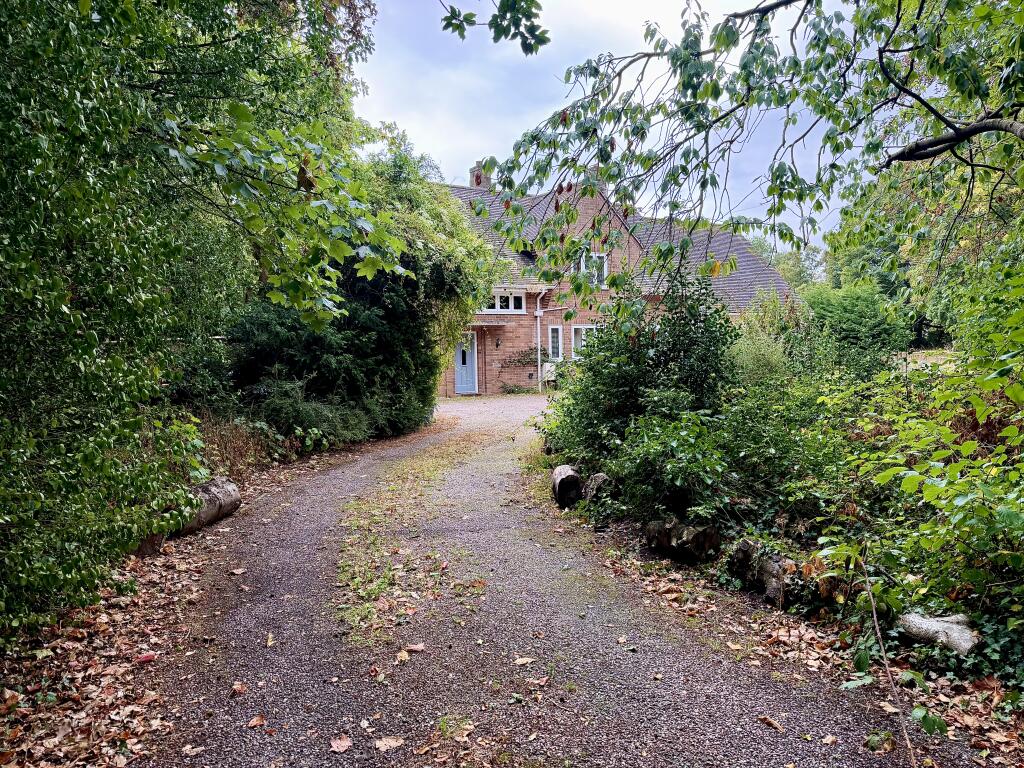 Main image of property: Quarry Road, Neston, Cheshire