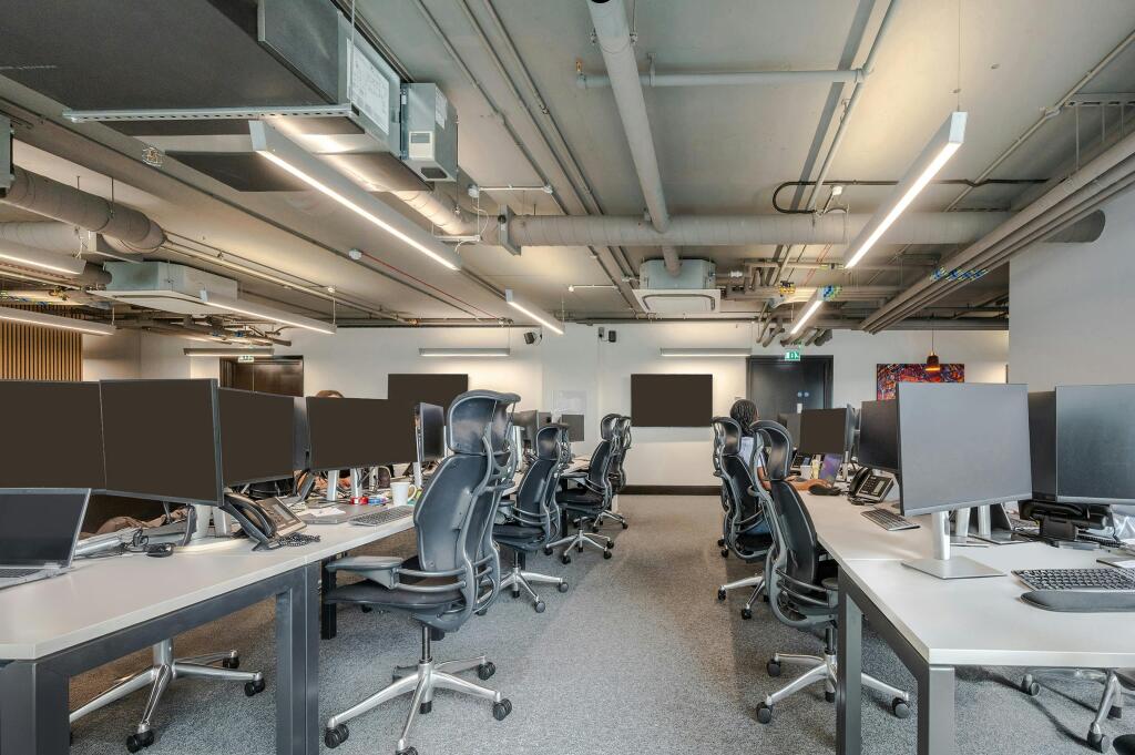 office 12.jpg