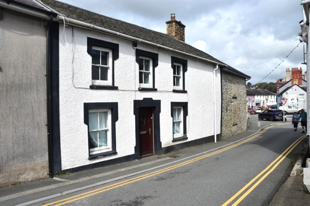 Main image of property: 5 Porth Street