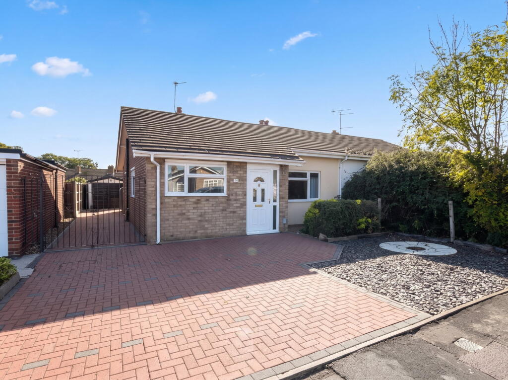 Main image of property: Woodlands Close, Clacton-on-sea, CO15 4RY