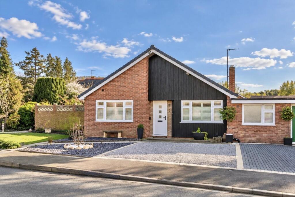 Main image of property: Arden Road, Cheltenham, Gloucestershire GL53